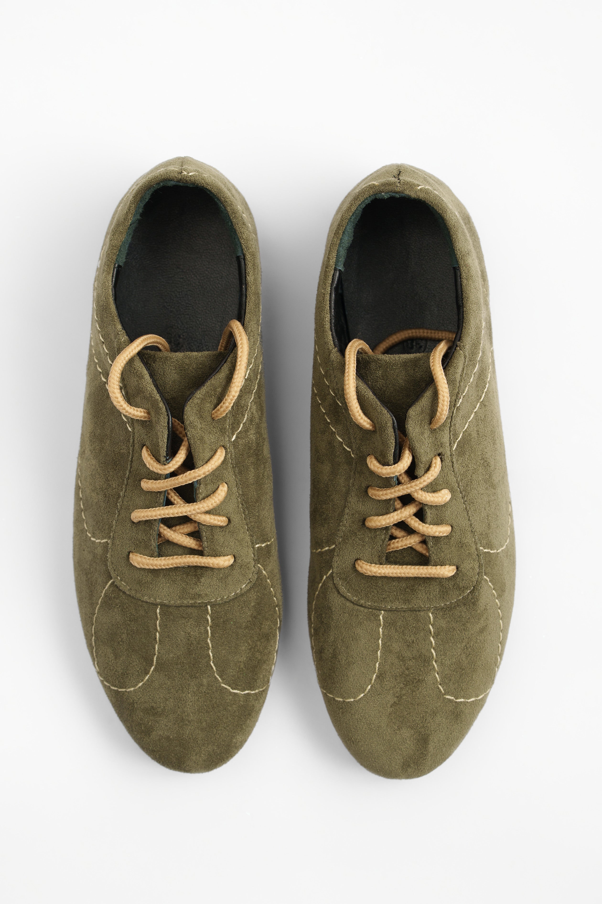 The Silent Mile Runner - Olive Cream