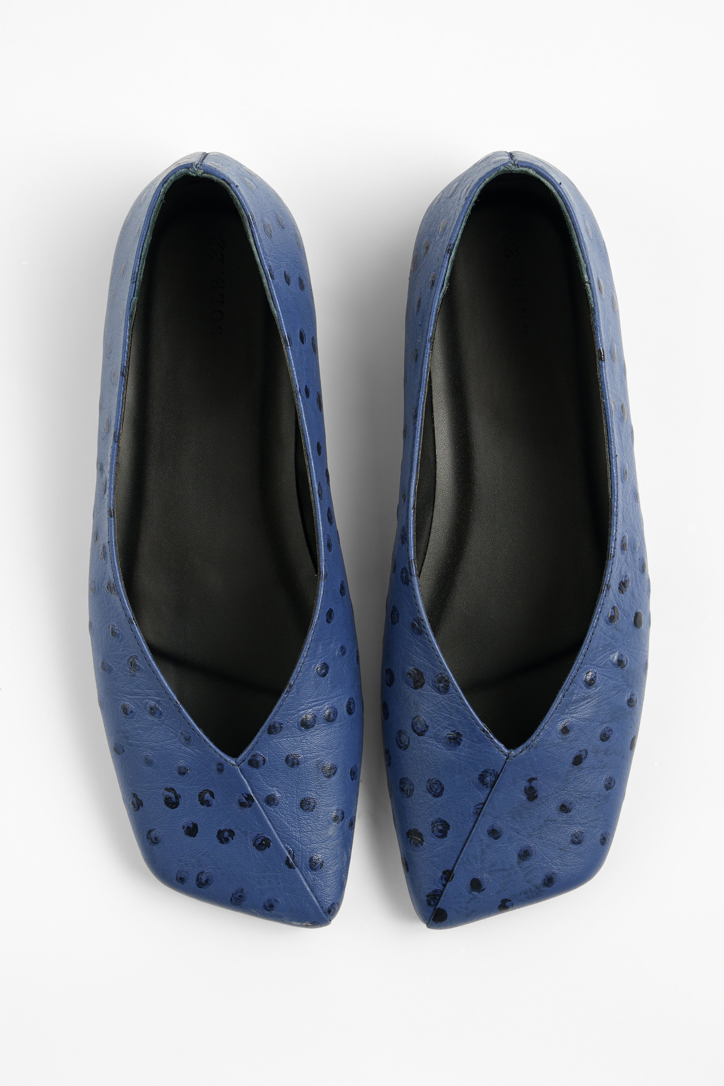 The Blade - Potter's Blue